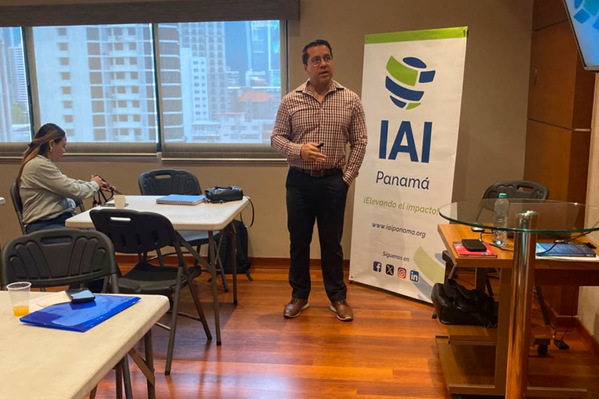 El IIA Panamá realizó el conversatorio 